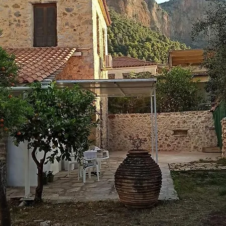 Eleonoras House Leonidio