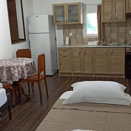 Apartment Eleonoras House Leonidio